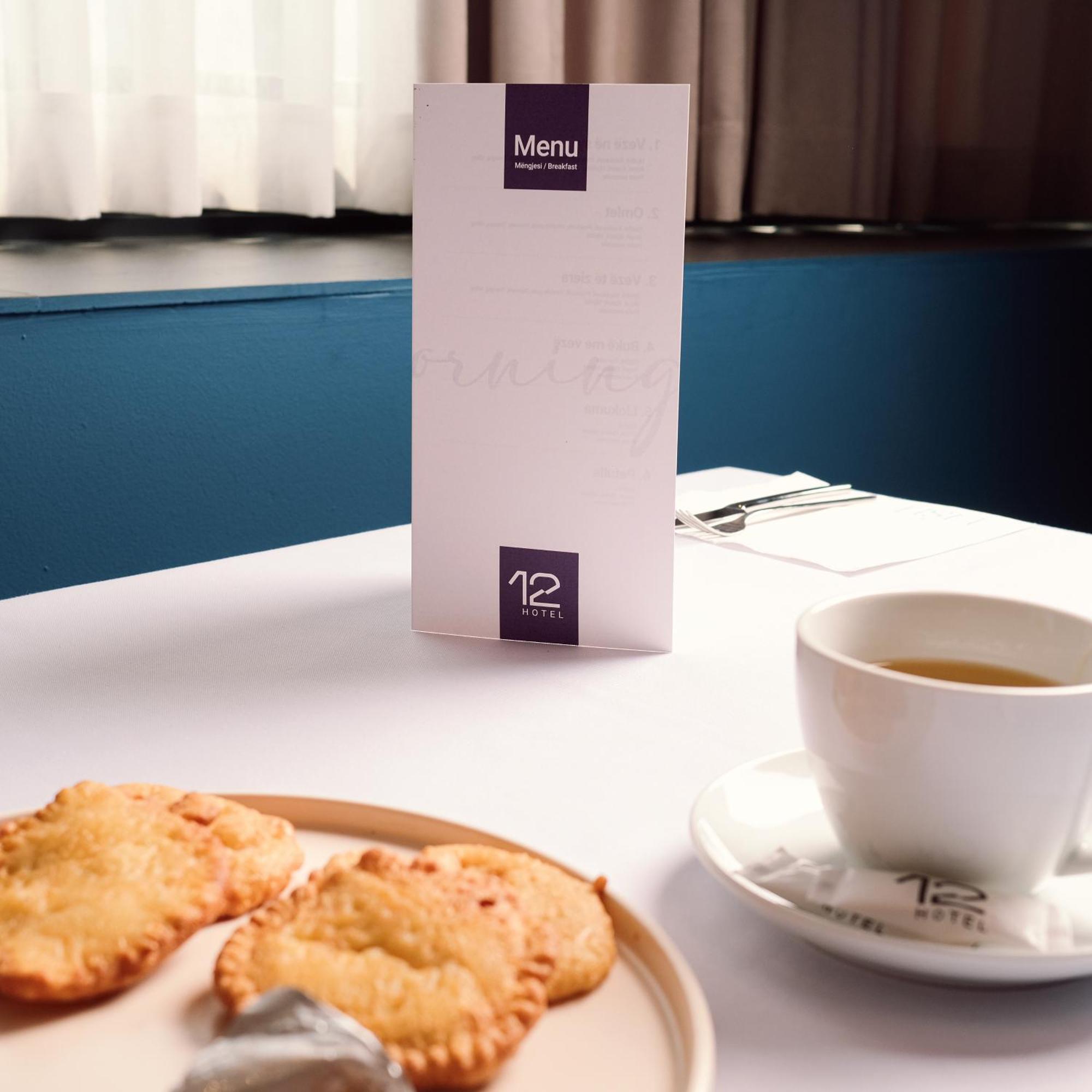 Gjakova Hotel 12 מראה חיצוני תמונה